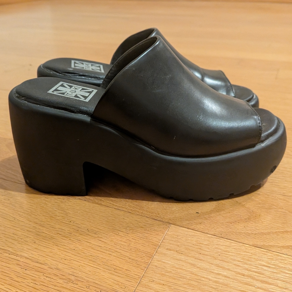Black Platform Mules - image 5